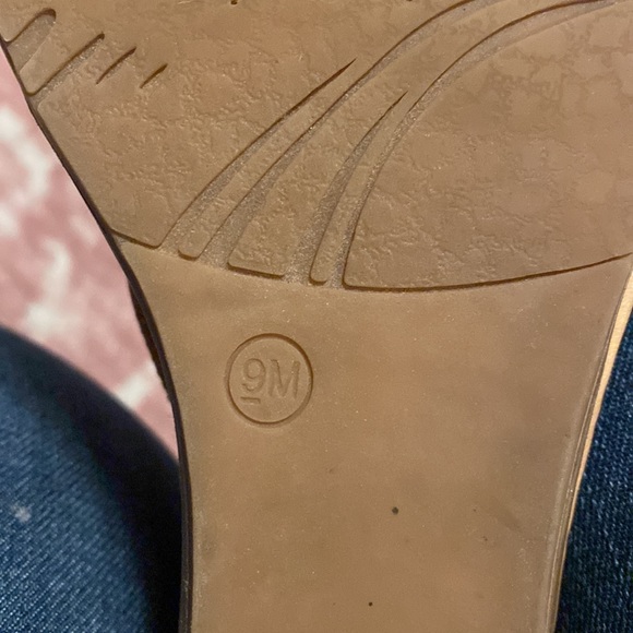 Dolce Mojo Moxy Size 9 tan sandal with bronze sequin - Picture 4 of 6